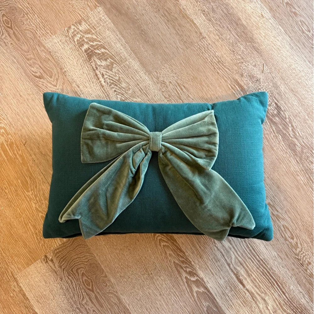 Elegant Green Bow Accent Pillow